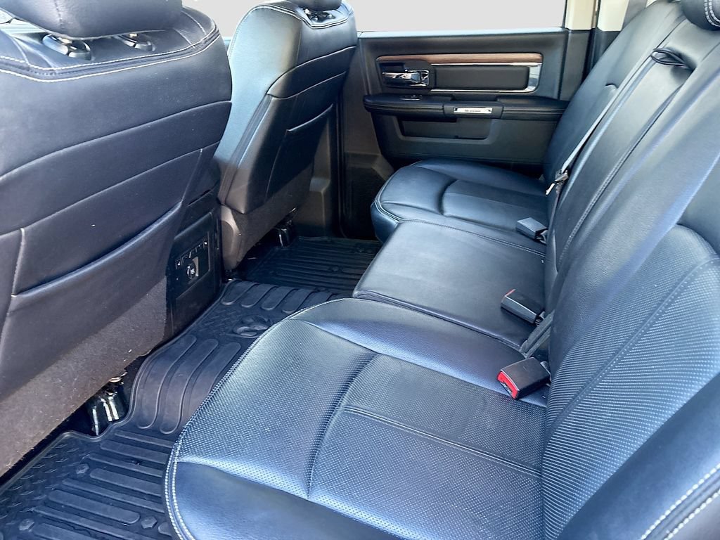 Used 2018 RAM 1500 Laramie w/ Convenience Group AWD/4WD image 25