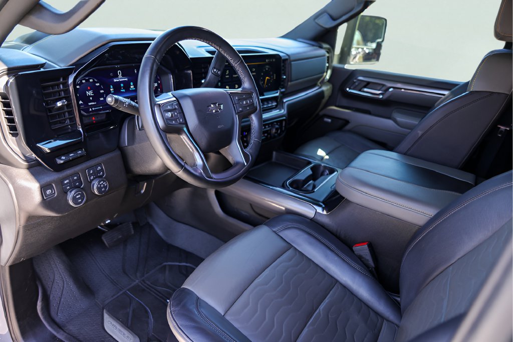 Certified 2024 Chevrolet Silverado 2500 ZR2 w/ Technology Package AWD/4WD image 12