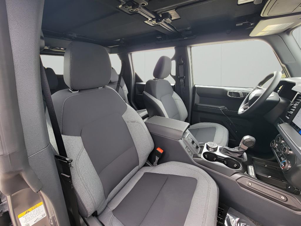 New 2025 Ford Bronco 4-Door image 35