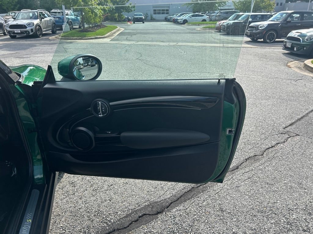 Used 2022 MINI Cooper SE FWD image 14