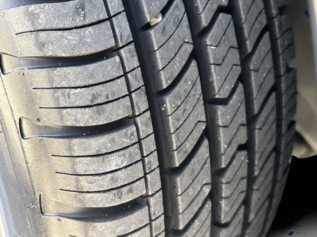 Used 2014 Ford F150 Lariat w/ Equipment Group 502A Luxury image 35