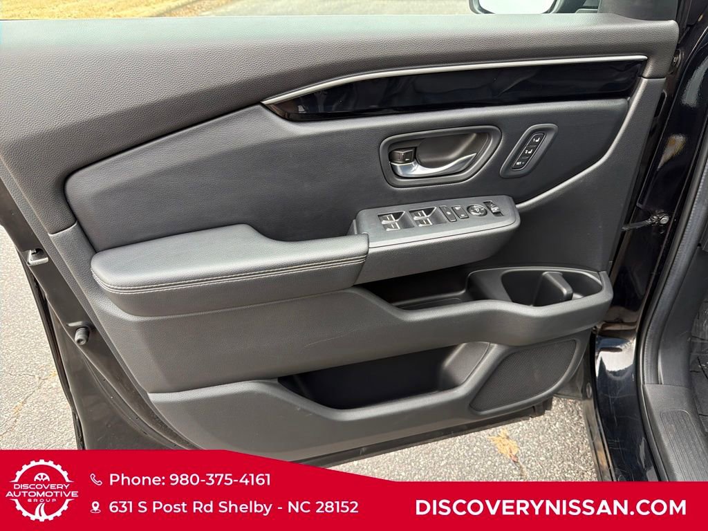 Used 2024 Honda Pilot Touring image 11