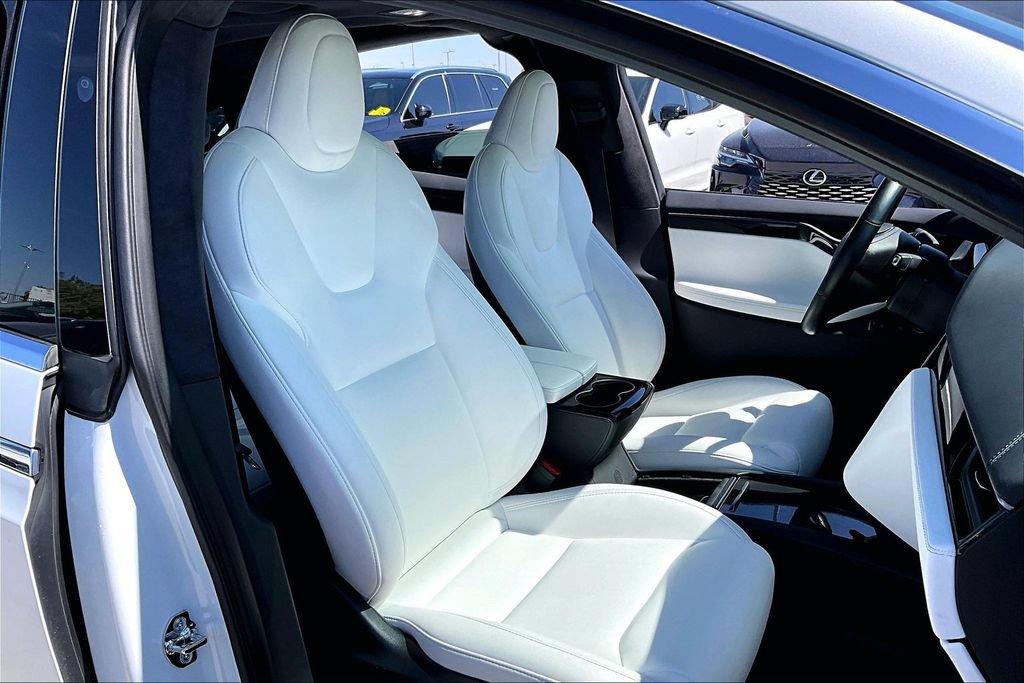 Used 2020 Tesla Model X Long Range AWD/4WD image 8