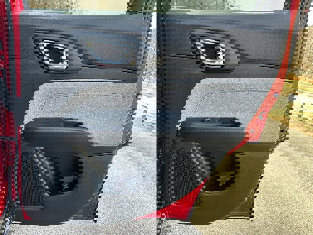 Used 2024 Jeep Compass Latitude image 27