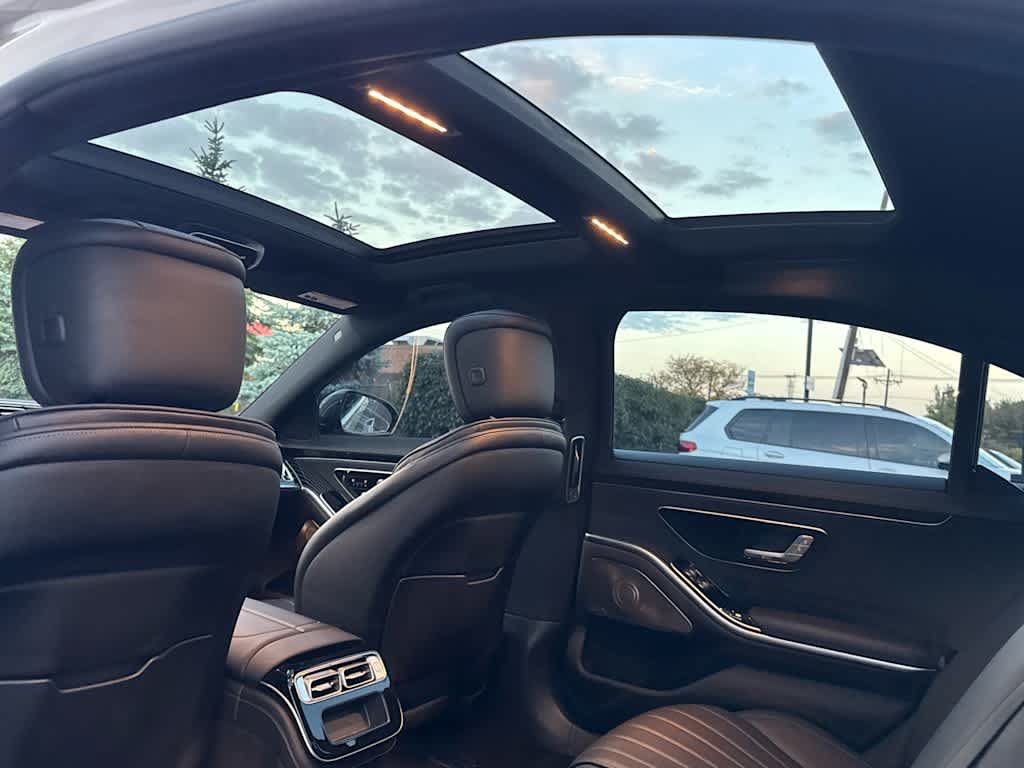 Used 2022 Mercedes-Benz S 580 4MATIC Sedan image 28