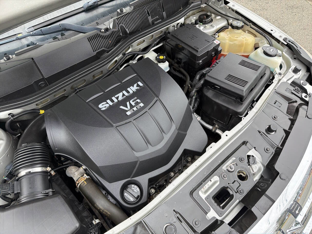 Used 2008 Suzuki XL7 AWD w/ 3rd Row image 14