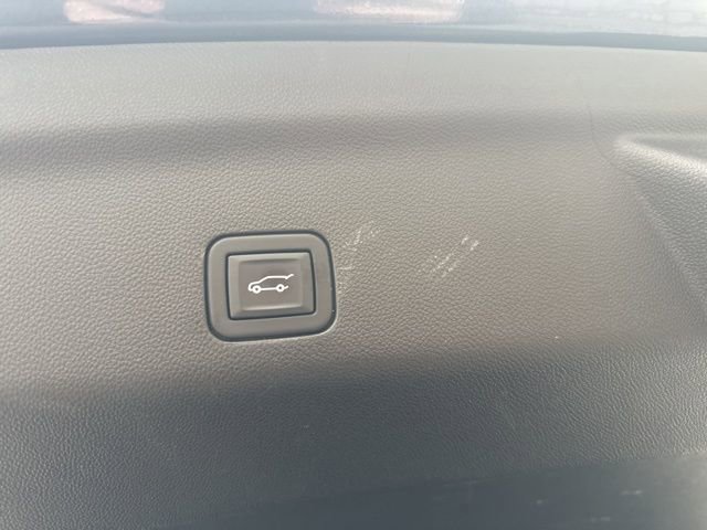 Certified 2023 Chevrolet Tahoe Z71 w/ Luxury Package image 27