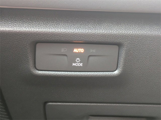 New 2026 Volkswagen Tiguan SE image 26