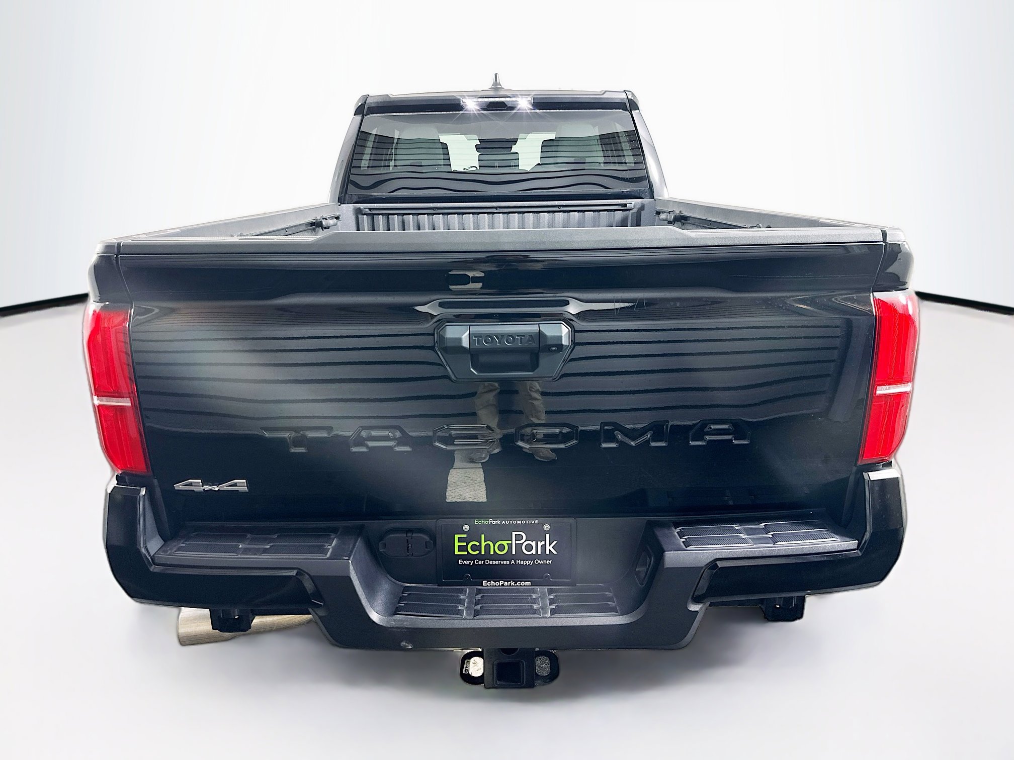 Used 2025 Toyota Tacoma SR5 image 7