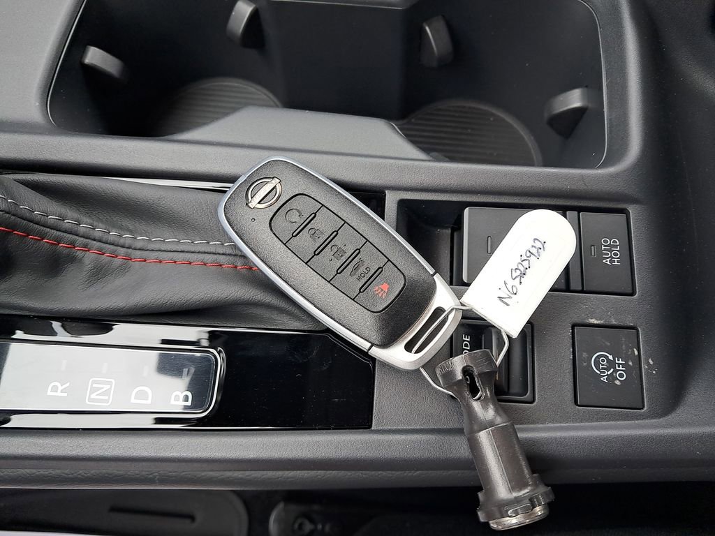 New 2026 Nissan Sentra SR w/ SR Premium Package FWD image 30