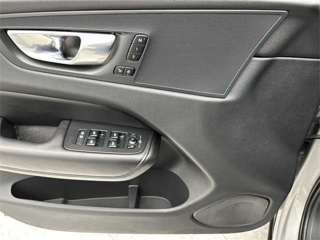 Certified 2023 Volvo XC60 B5 Plus w/ Climate Package image 13