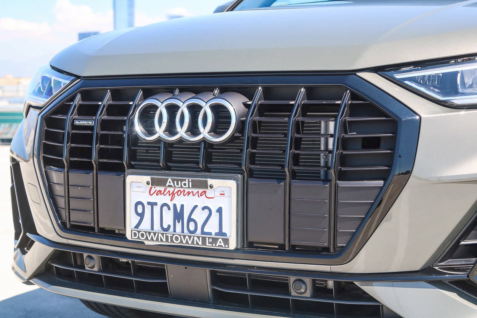 Used 2025 Audi Q3 2.0T Premium w/ Convenience Package image 6