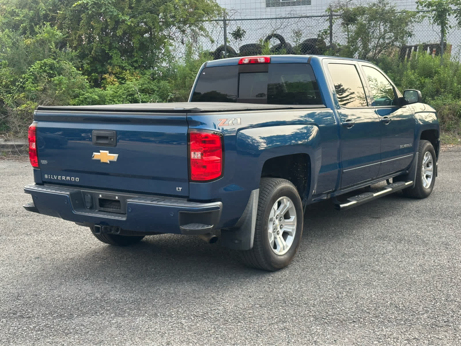 Used 2018 Chevrolet Silverado 1500 LT w/ All Star Edition AWD/4WD image 7