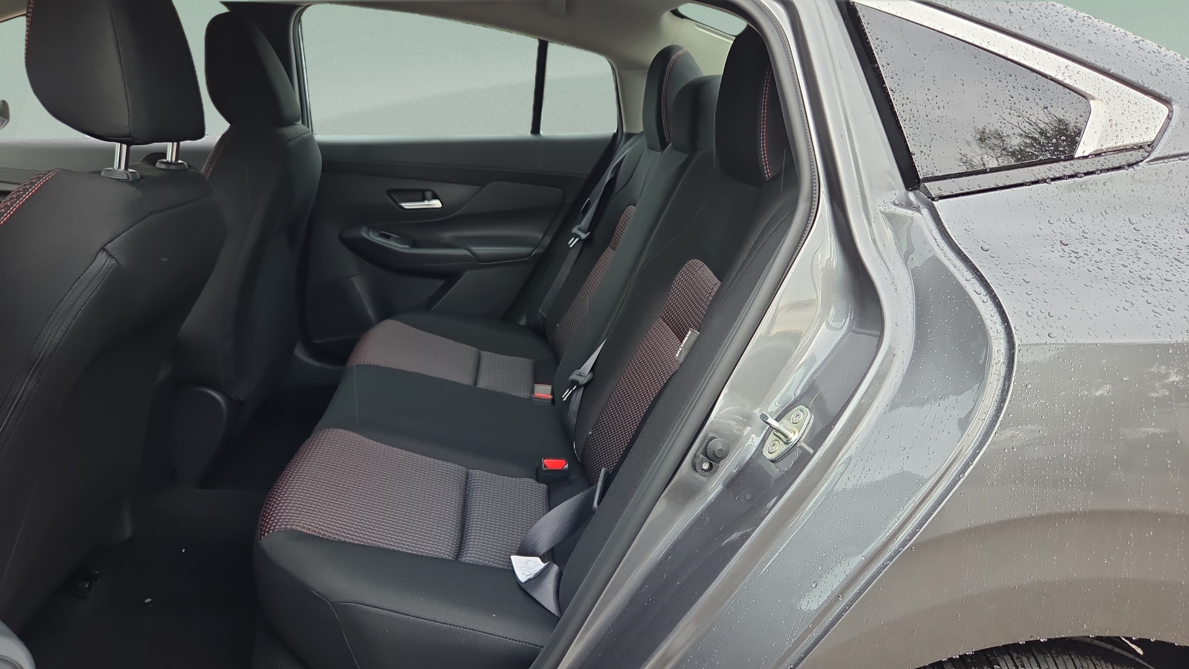 New 2027 Nissan Sentra SR w/ SR All Weather Package FWD image 10