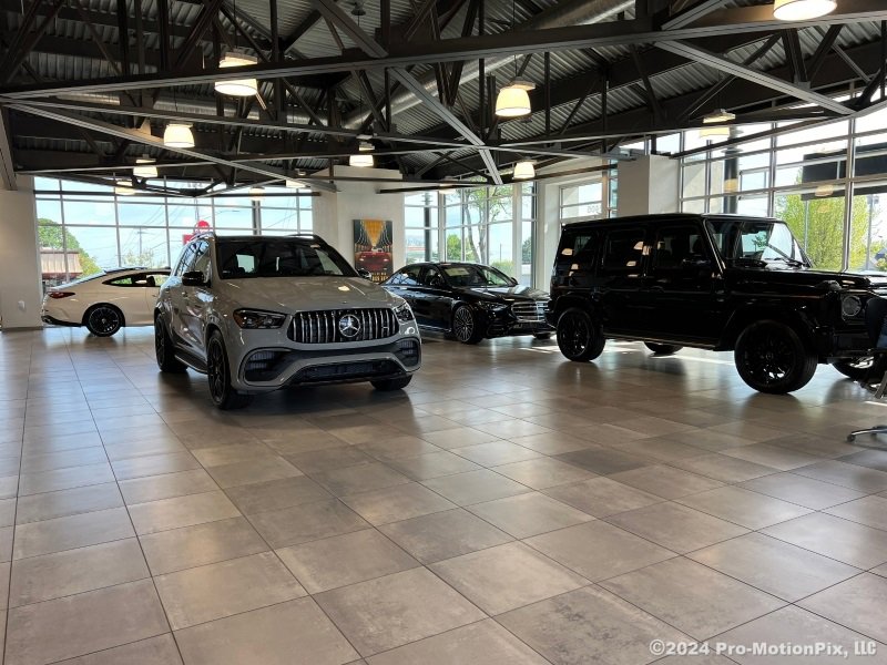 Used 2024 Mercedes-Benz CLE 300 4MATIC Coupe image 27