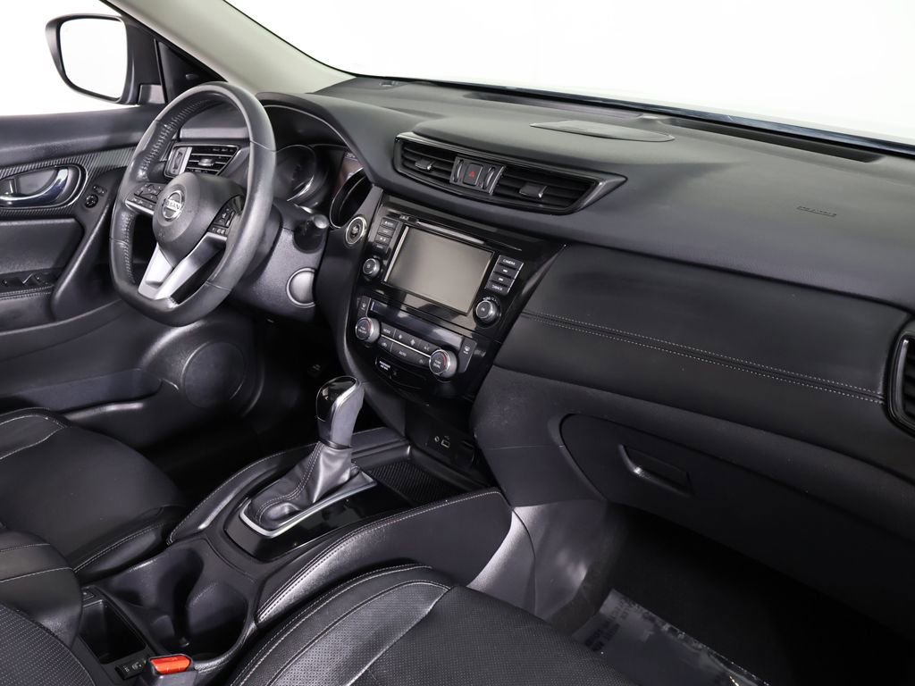Used 2018 Nissan Rogue SL w/ Premium Package AWD/4WD image 31
