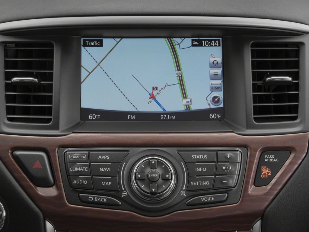 Used 2017 Nissan Pathfinder Platinum AWD/4WD image 11