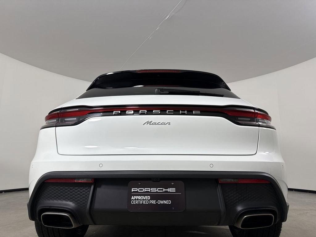 Certified 2025 Porsche Macan image 19