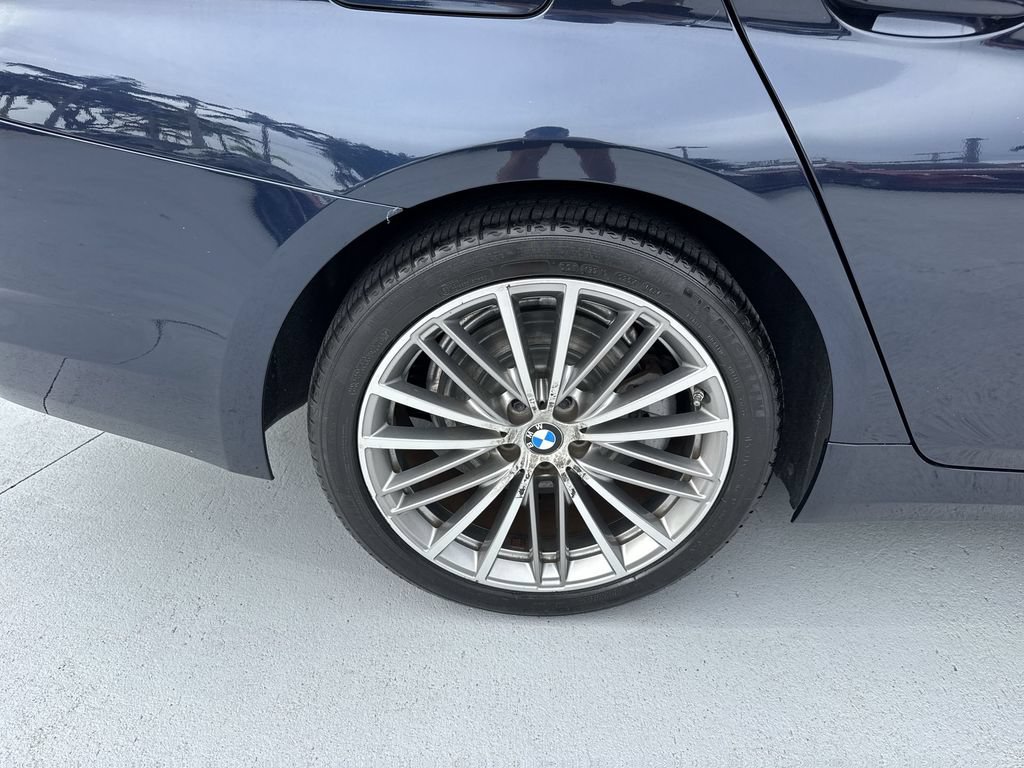 Used 2019 BMW 530i xDrive w/ Convenience Package AWD/4WD image 60