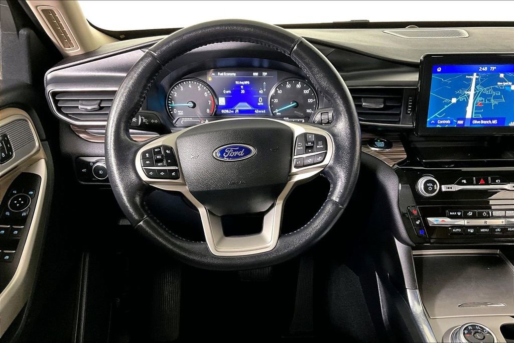 Used 2021 Ford Explorer Limited w/ Equipment Group 301A image 5