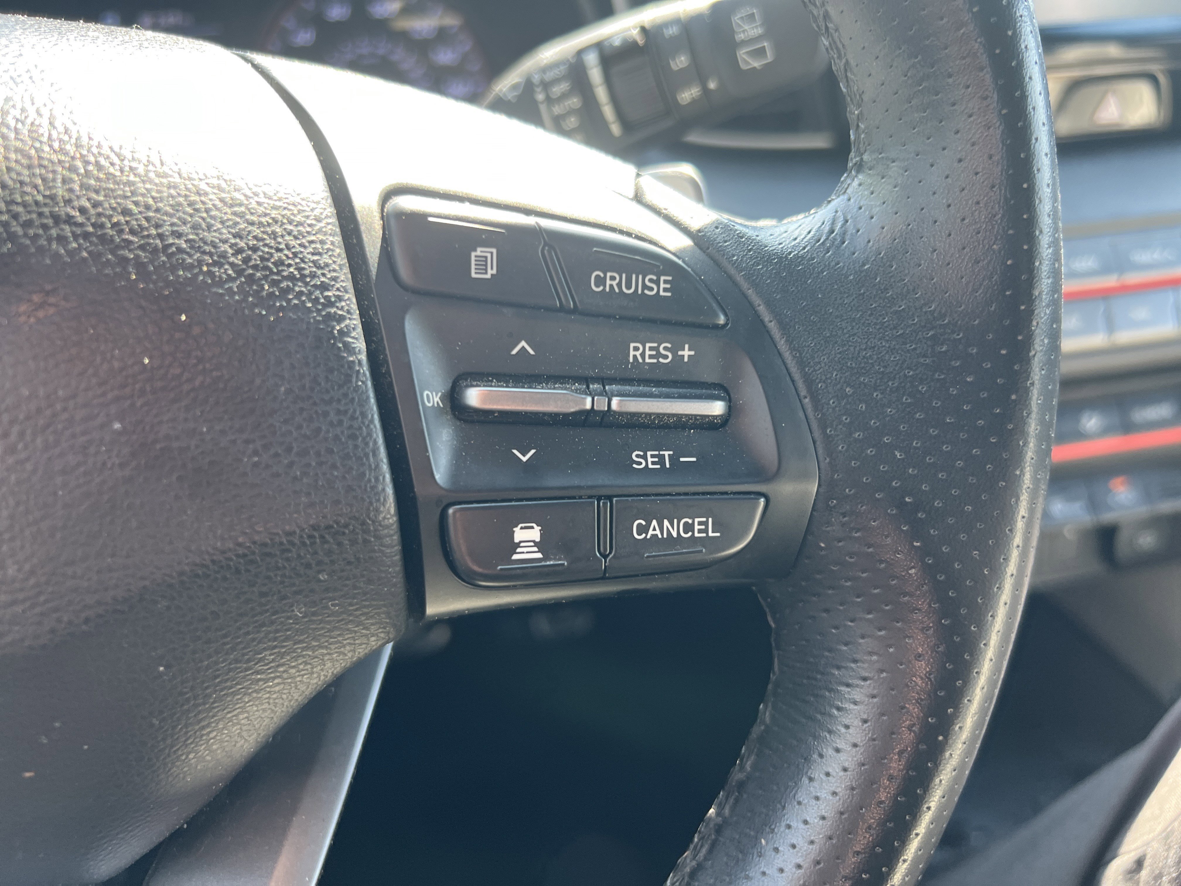 Used 2019 Hyundai Veloster Turbo Ultimate FWD image 20