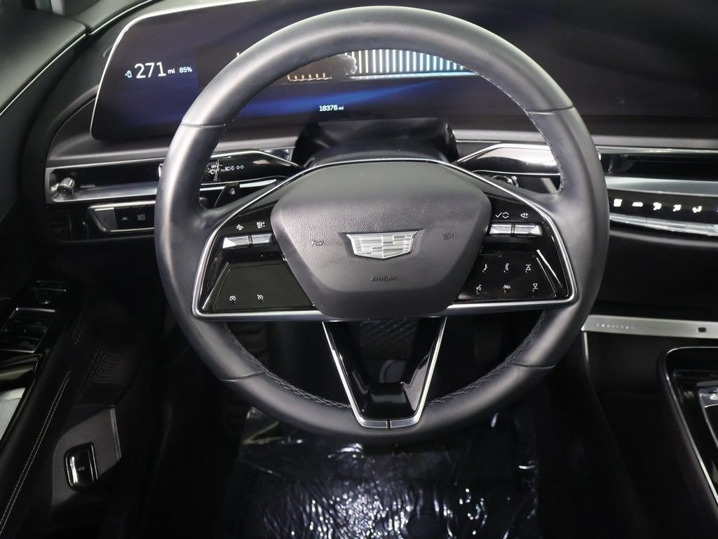 Used 2024 Cadillac Lyriq Tech RWD image 41