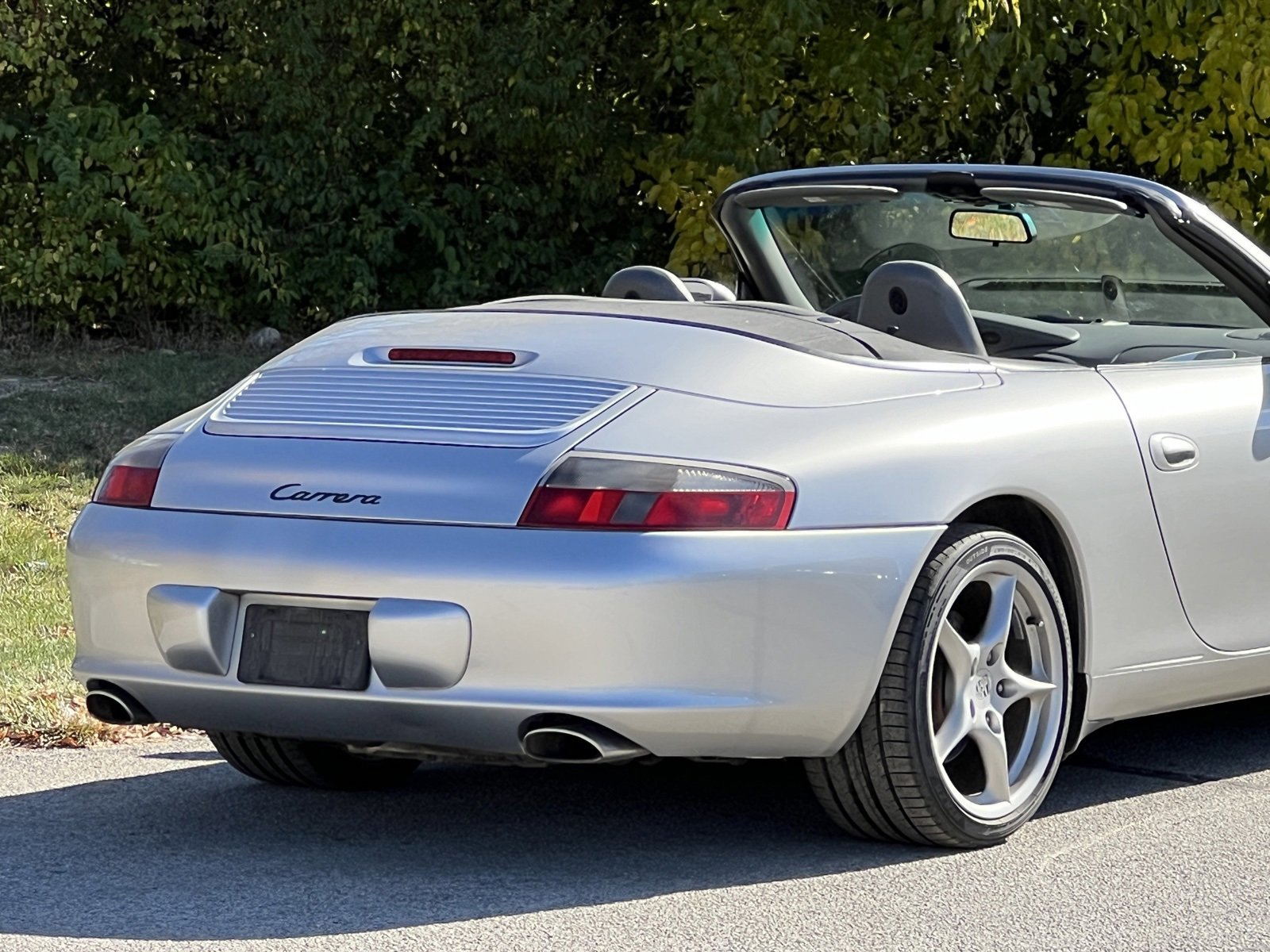 Used 2002 Porsche 911 Carrera image 8