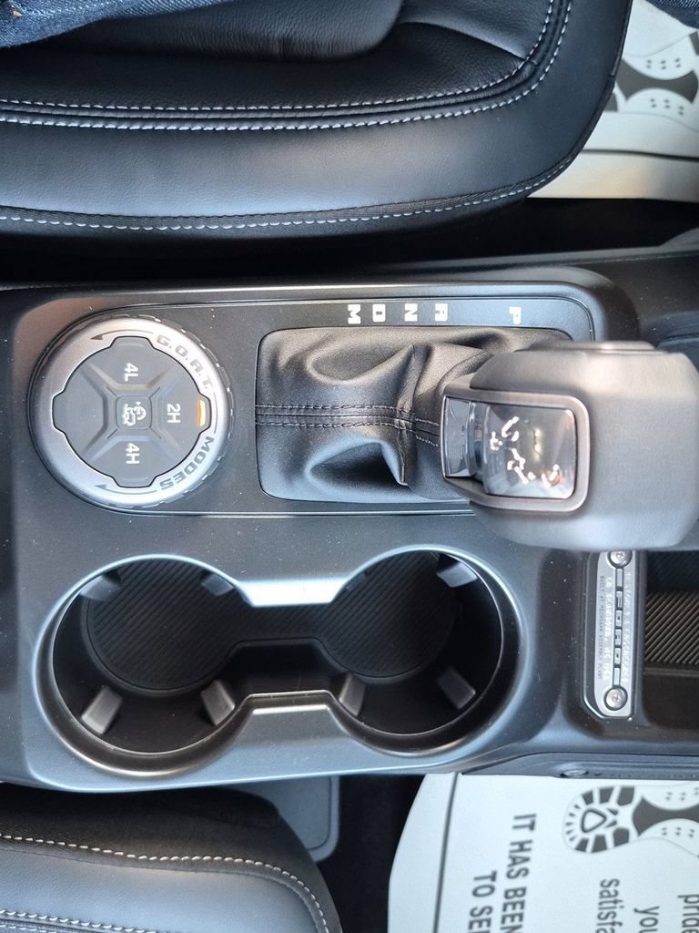 New 2026 Ford Bronco Outer Banks AWD/4WD image 29