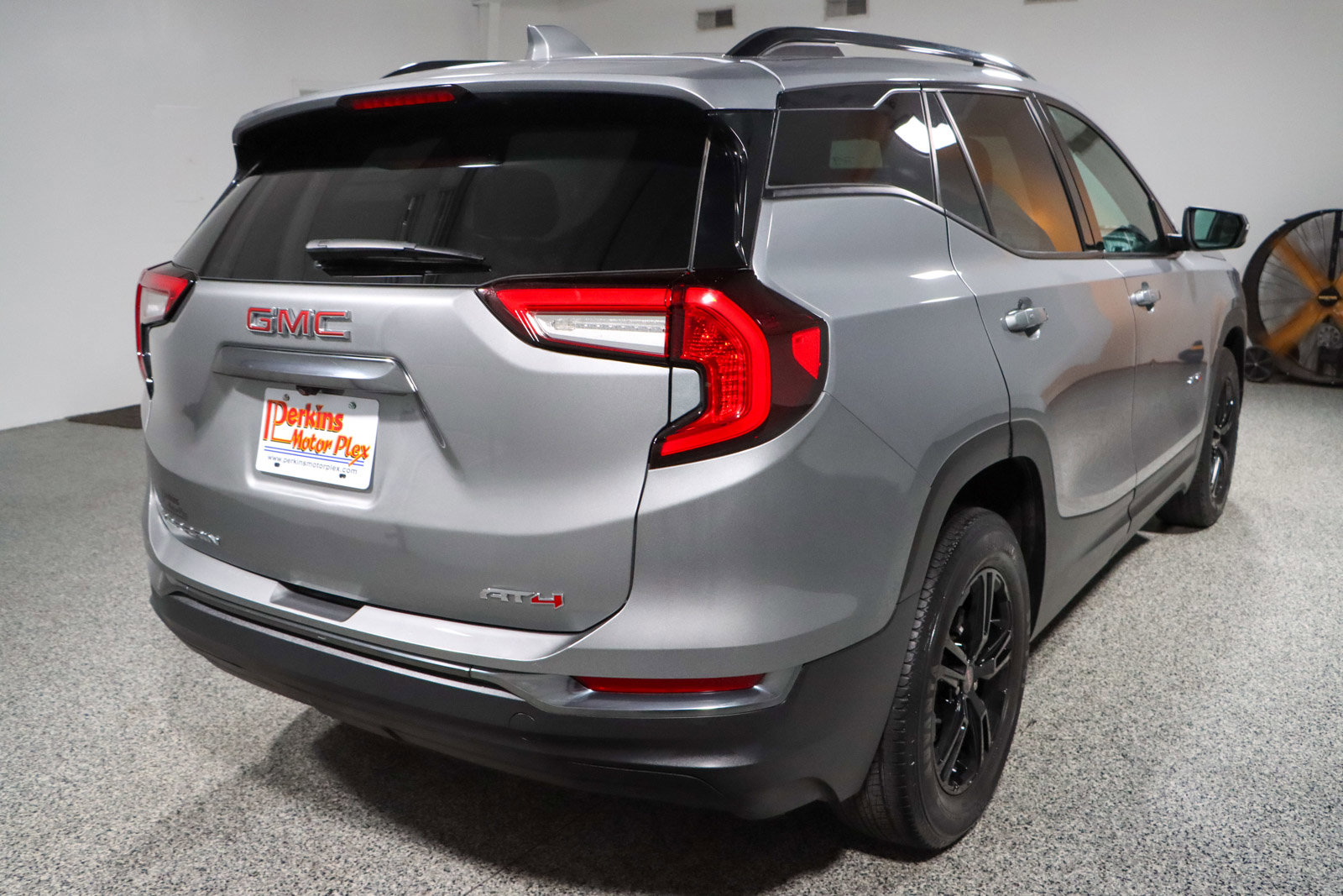 Used 2023 GMC Terrain AT4 image 7