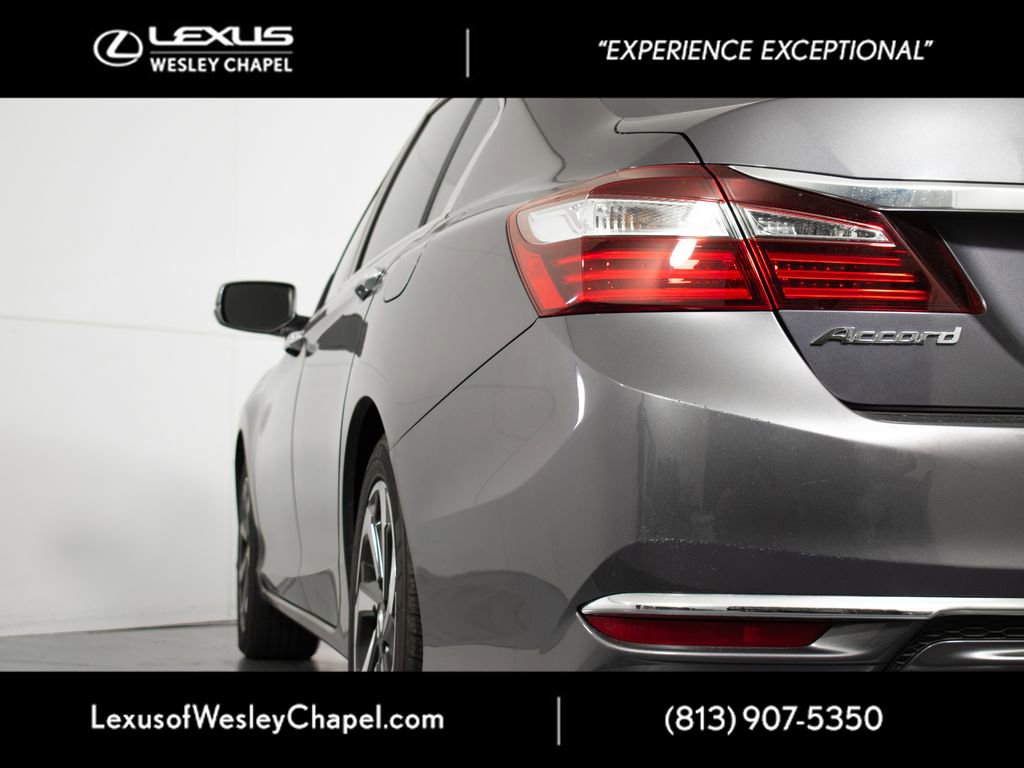 Used 2017 Honda Accord EX-L image 9