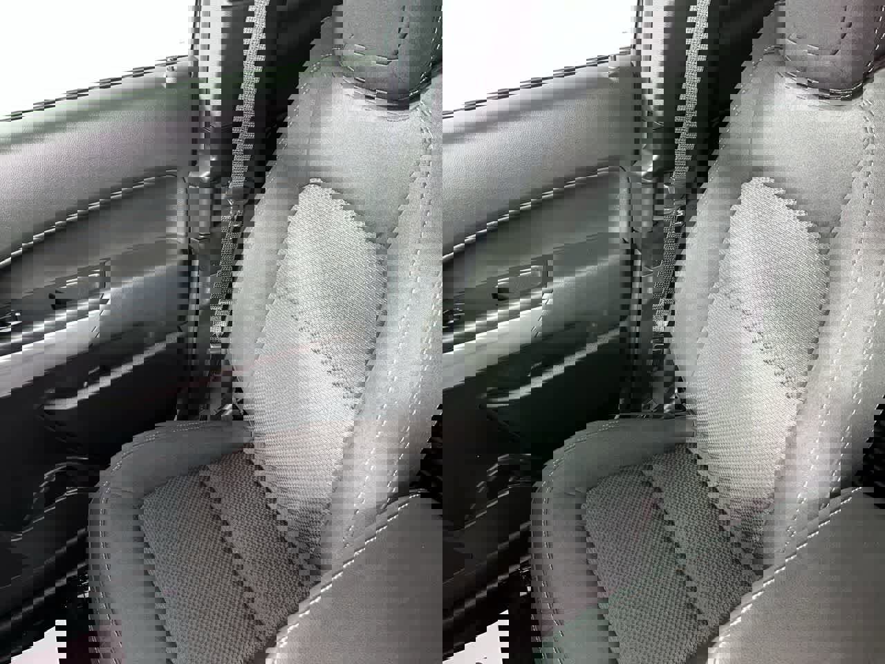 Used 2022 Chevrolet Colorado LT w/ Fleet Safety Package image 25