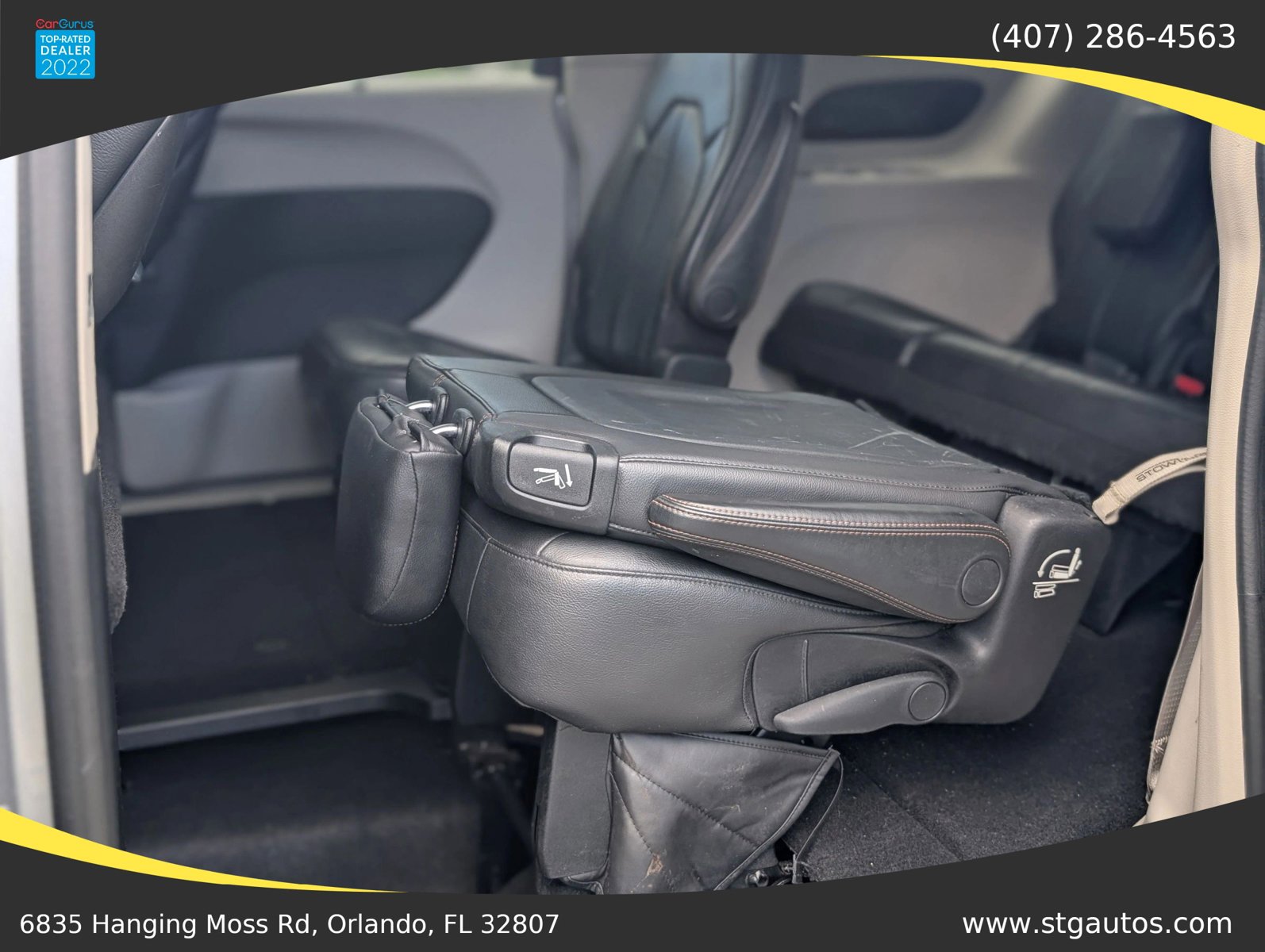 Used 2017 Chrysler Pacifica Touring-L Plus w/ Advanced Safetytec Group FWD image 17