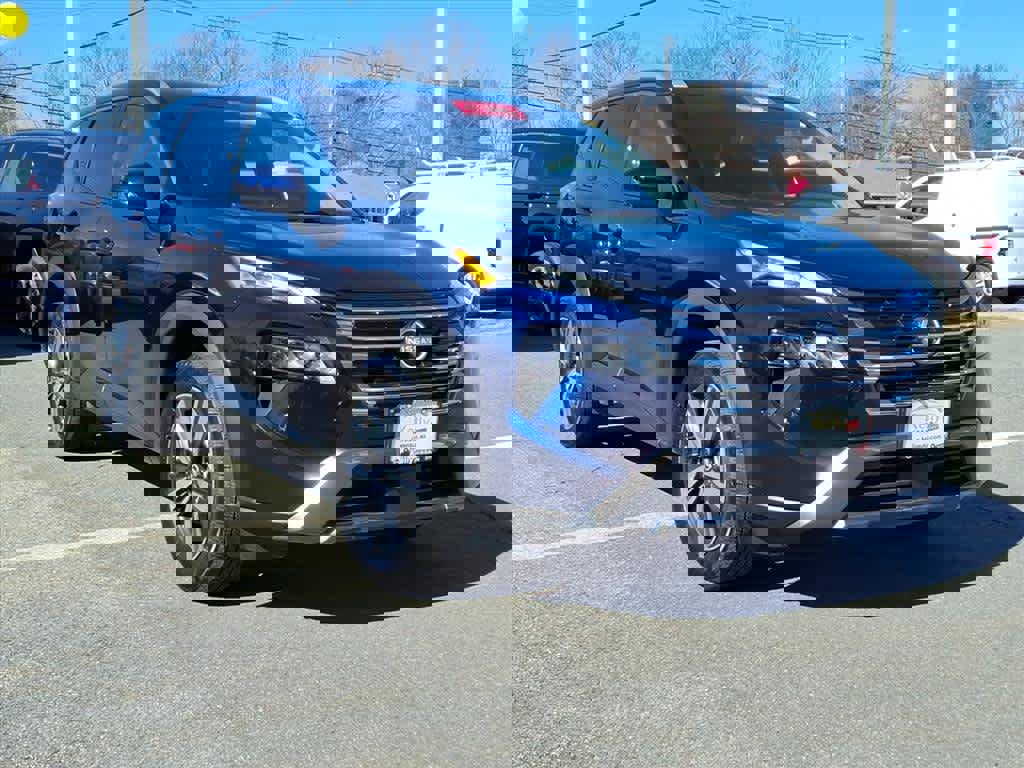 Used 2026 Nissan Rogue SL image 3