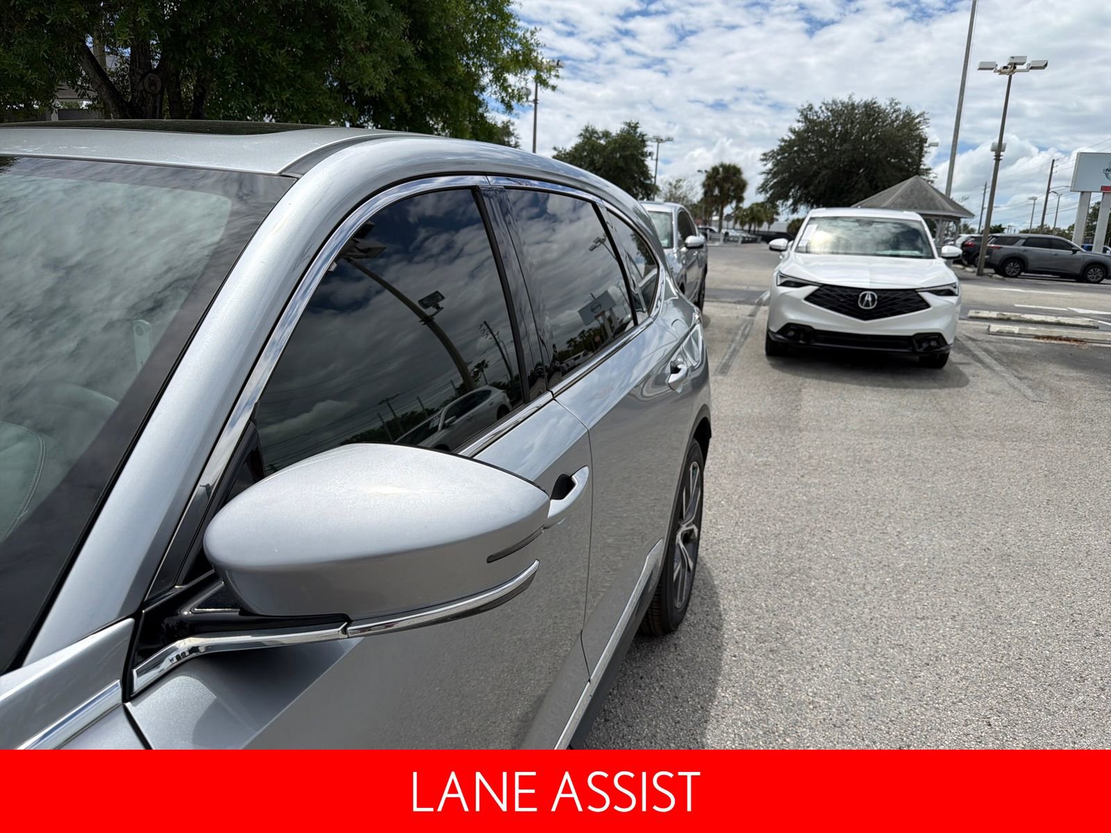 Used 2023 Acura MDX FWD w/ Technology Package image 12