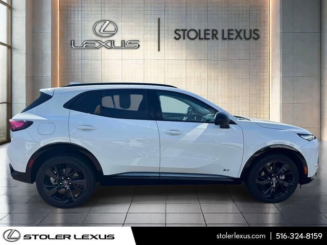 Used 2024 Buick Envision Sport Touring image 2