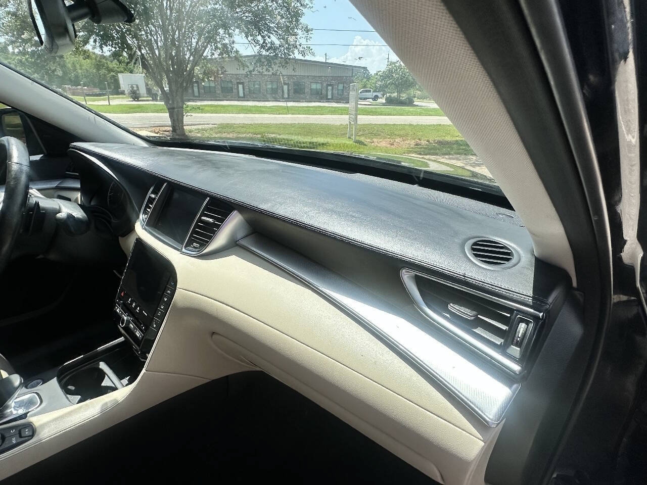 Used 2021 INFINITI QX50 Luxe w/ Cargo Package FWD image 18