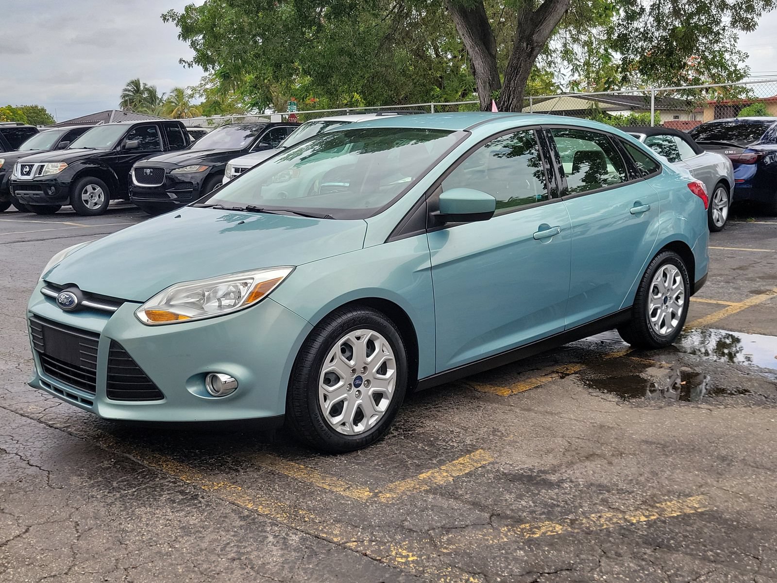 Used 2012 Ford Focus SE FWD image 29