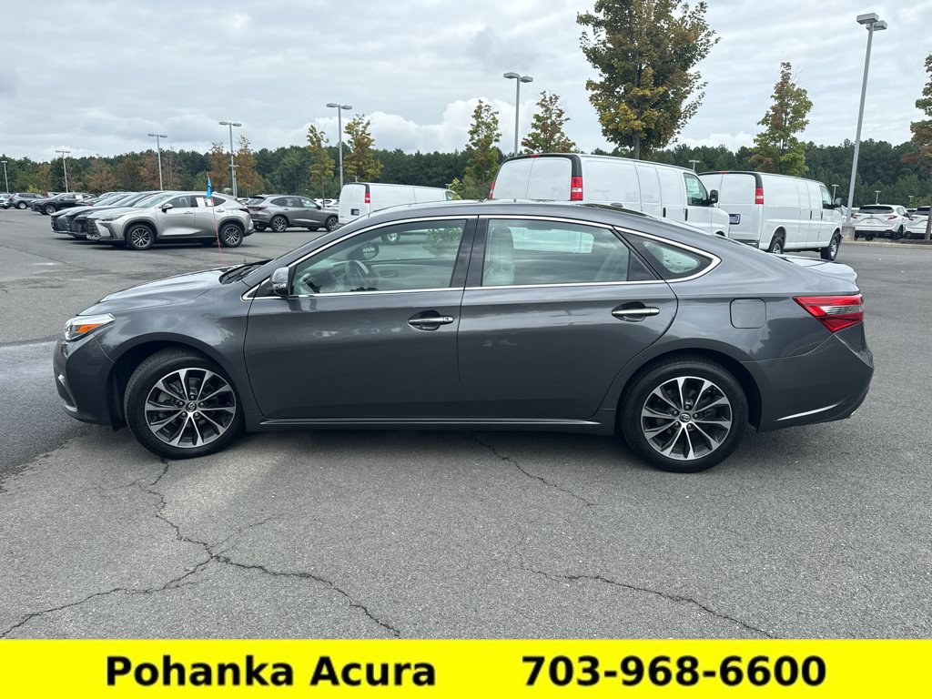 Used 2017 Toyota Avalon XLE Premium FWD image 4