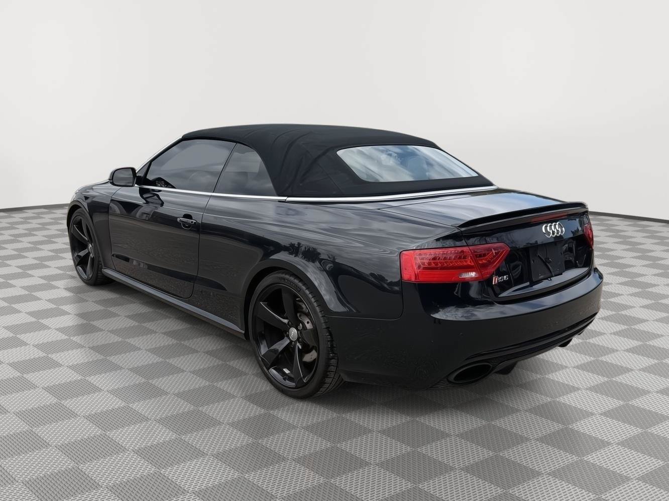 Used 2014 Audi RS 5 Cabriolet w/ Black Optic Package AWD/4WD image 14