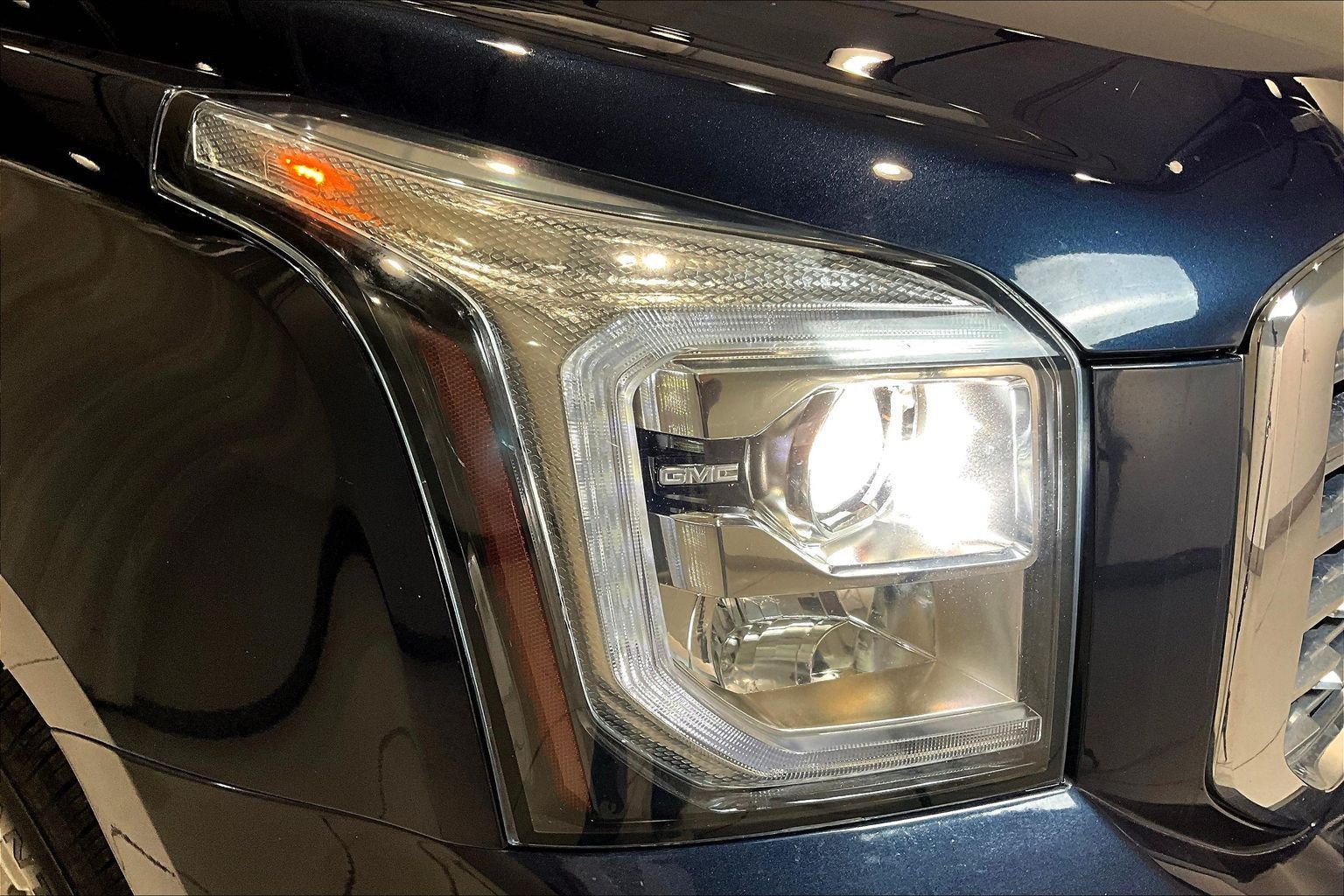 Used 2020 GMC Yukon Denali w/ Open Road Package AWD/4WD image 31
