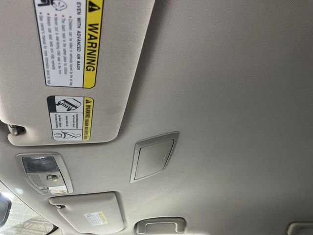 Used 2018 Mitsubishi Outlander SEL image 22