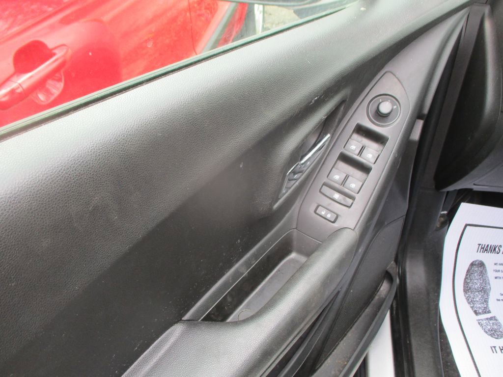 Used 2016 Chevrolet Trax LS w/ LPO, Protection Package AWD/4WD image 10
