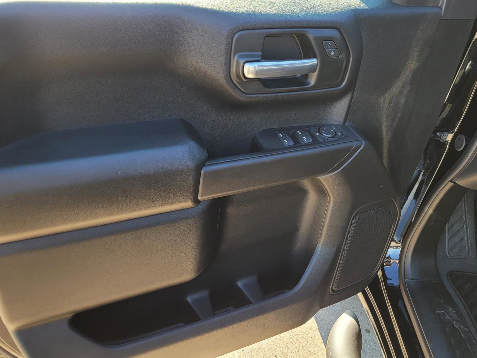 New 2026 Chevrolet Silverado 1500 Custom w/ Turbomax Blackout Package RWD image 12