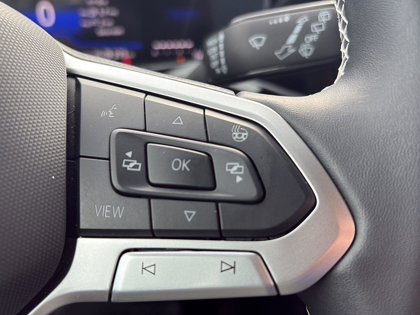 Used 2024 Volkswagen Taos S w/ MDO Package image 18