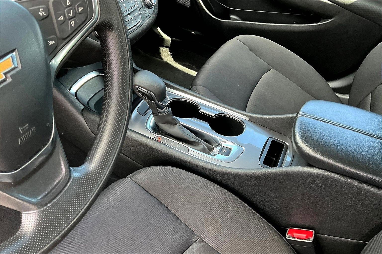 Used 2023 Chevrolet Malibu LT FWD image 18