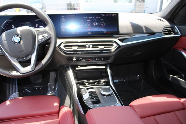 Used 2023 BMW 330i Sedan w/ Convenience Package RWD image 14