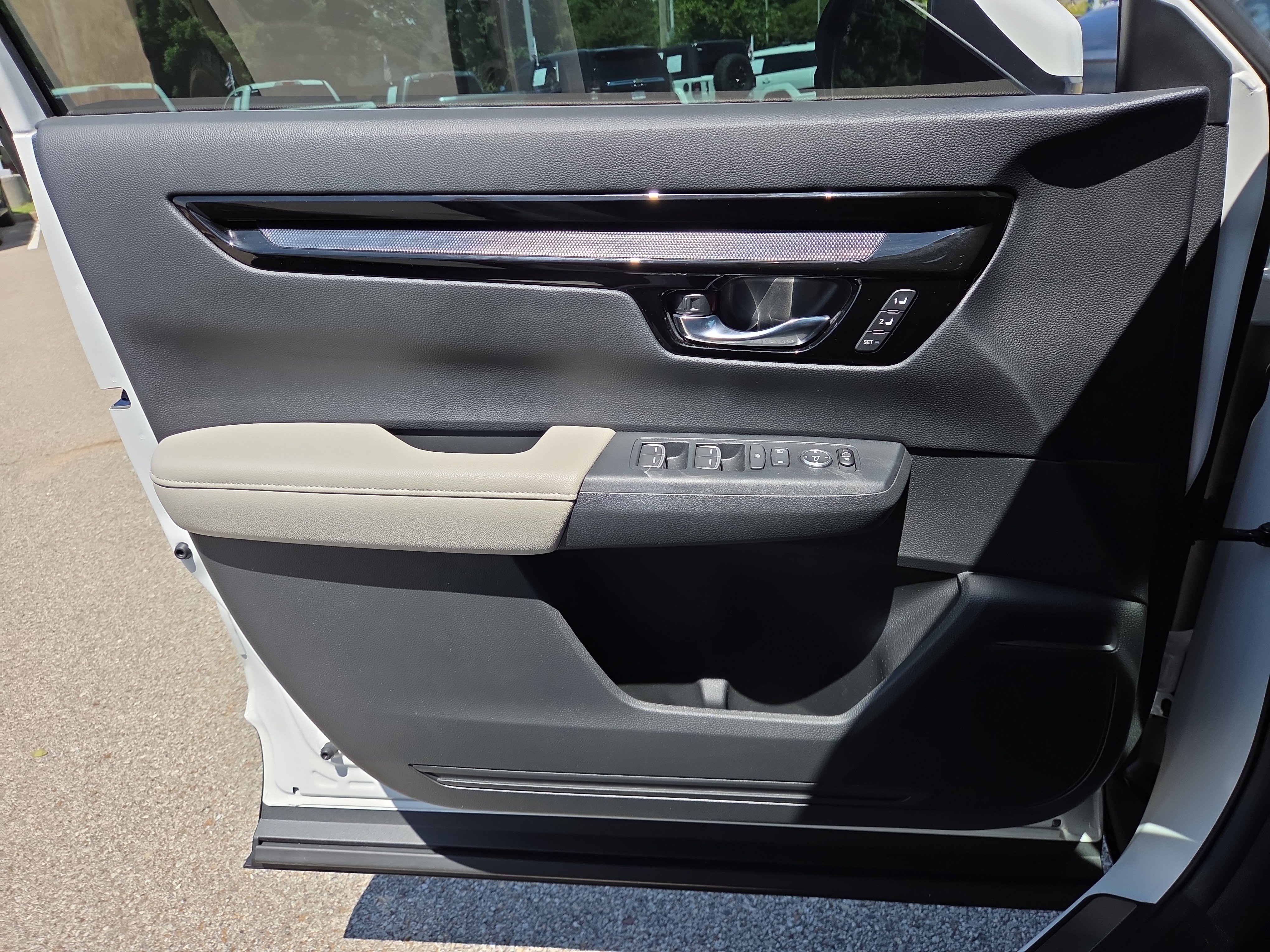 Used 2026 Honda CR-V EX-L image 17