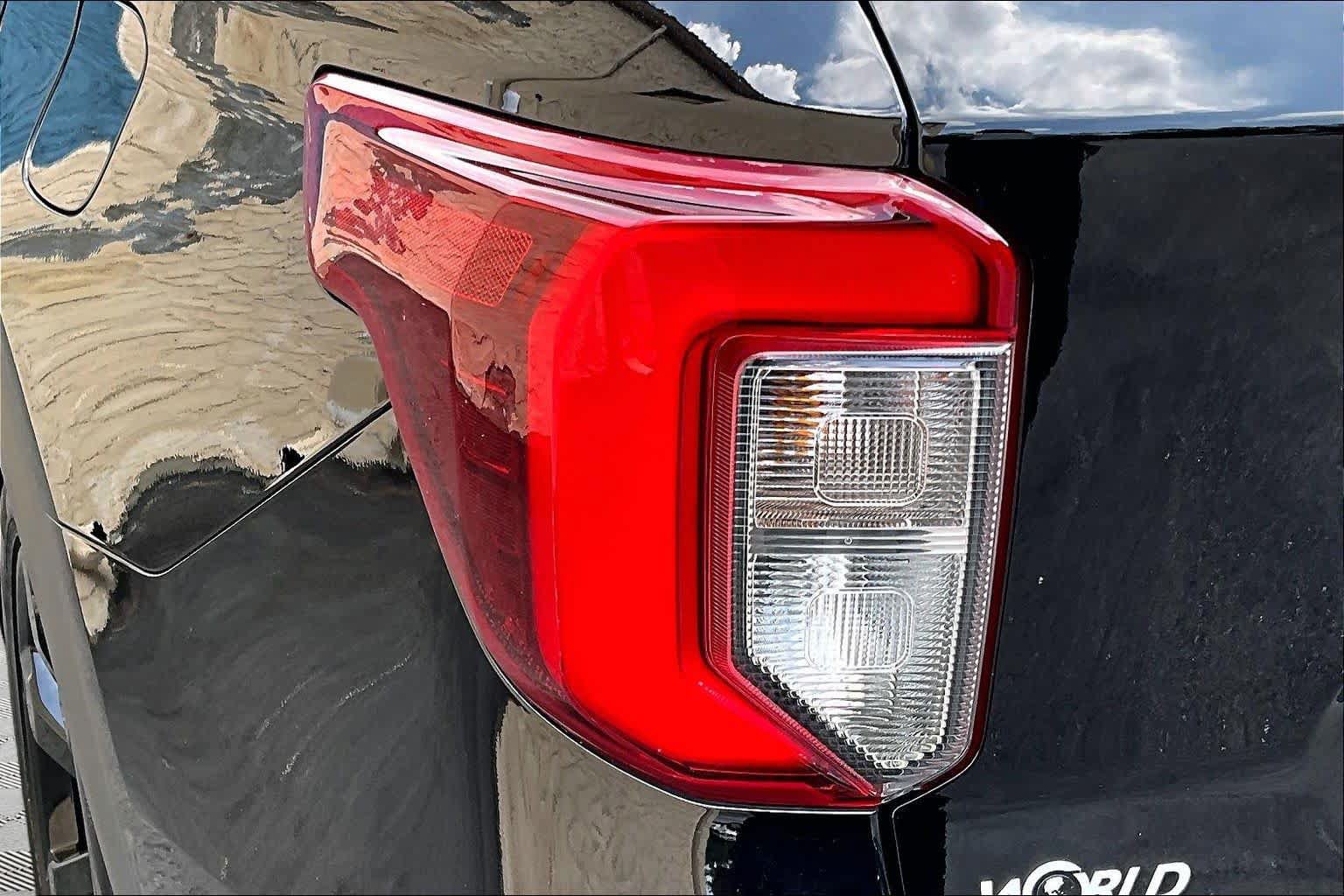 Used 2020 Ford Explorer ST w/ ST Street Pack AWD/4WD image 29