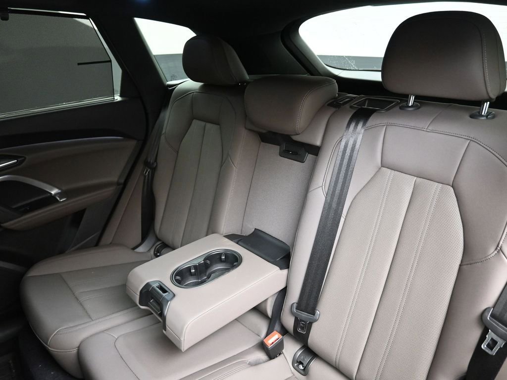 Certified 2025 Audi Q5 Premium Plus w/ Premium Plus image 20