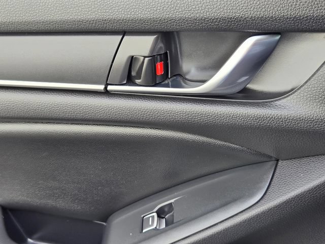 Used 2022 Honda Accord Sport image 12